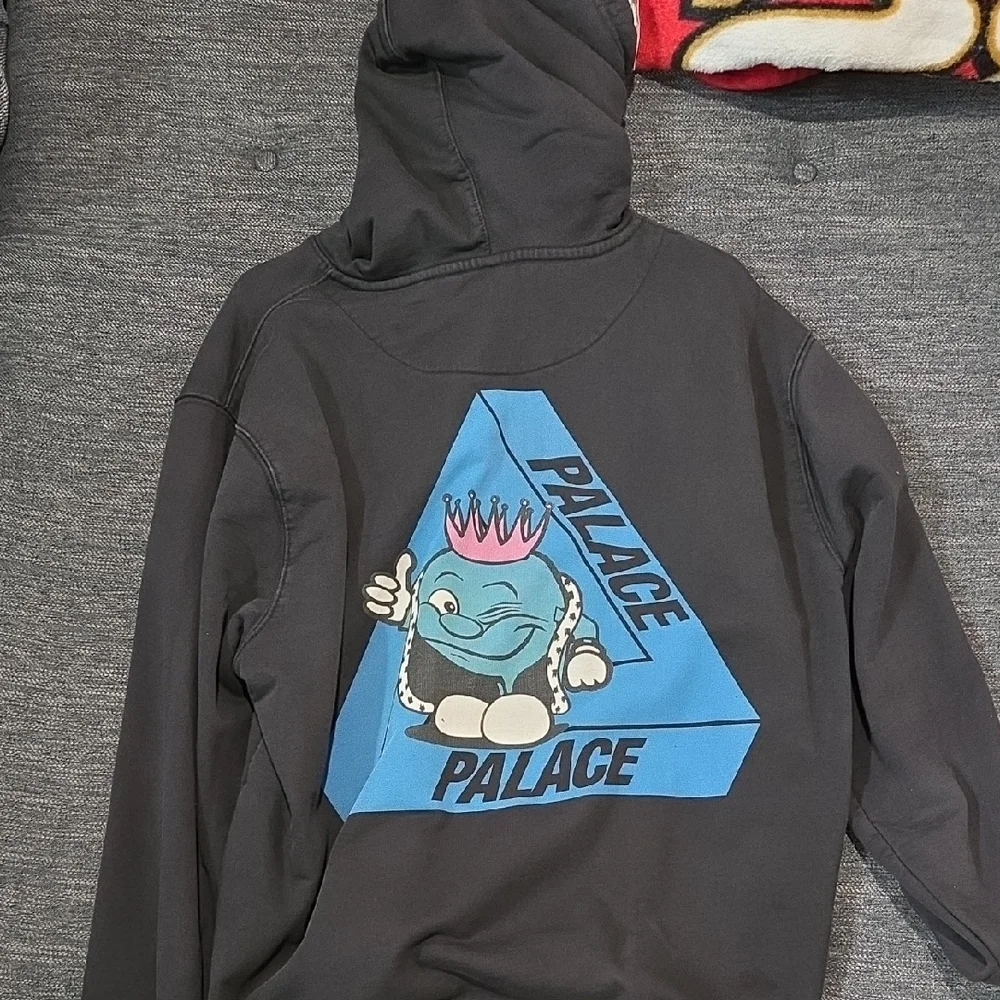 PALACE Black and Blue Logo Hoodie - Picture 2 of 3